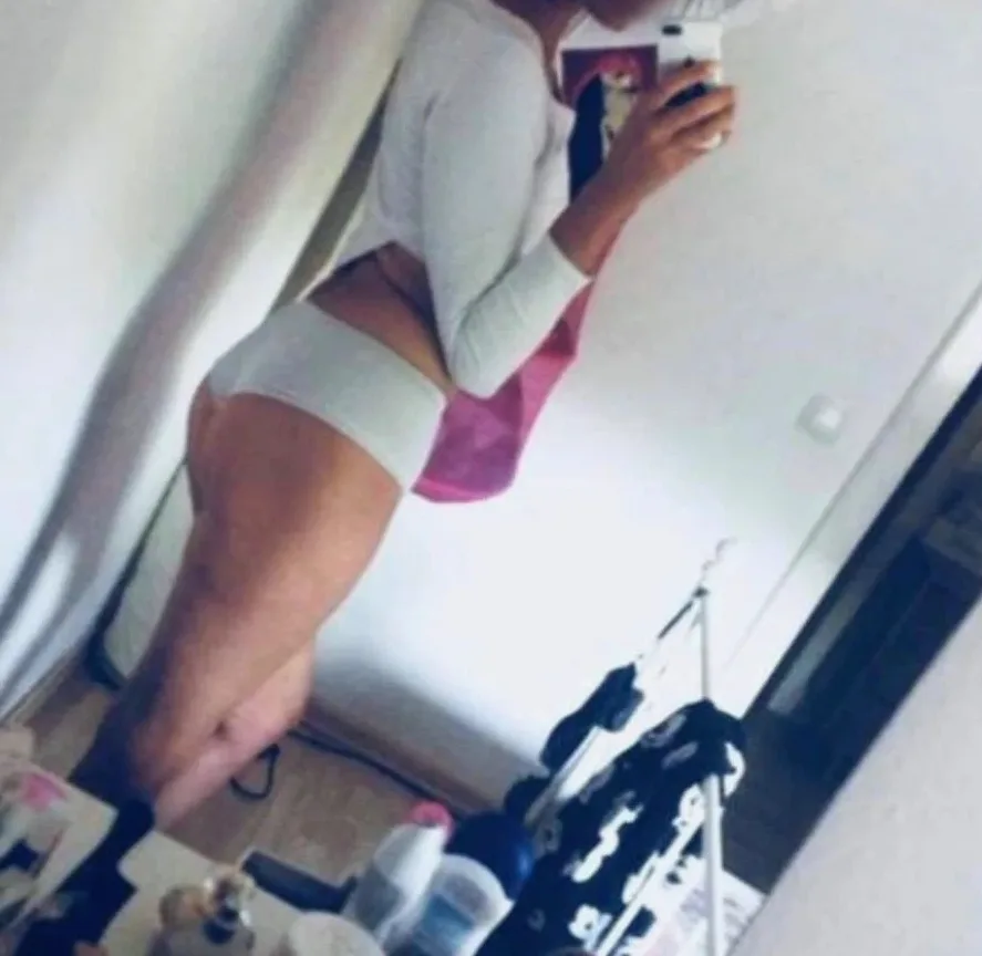 Martina, 31