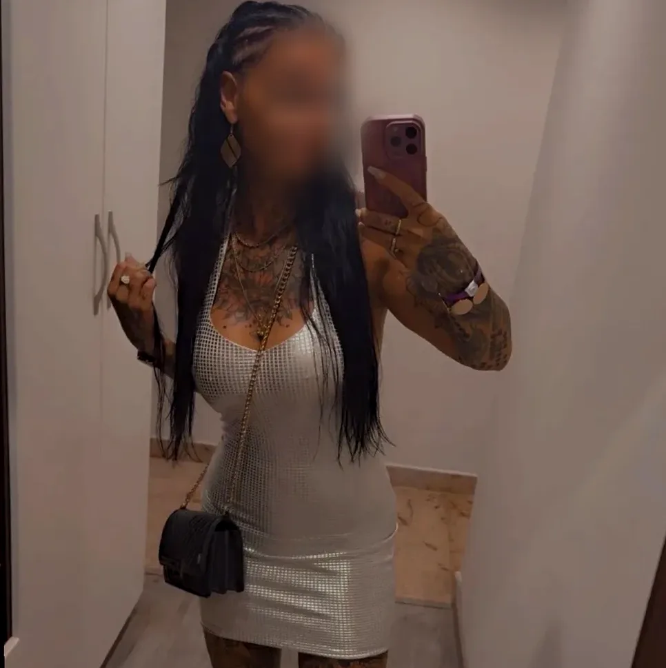 Yvonne, 36